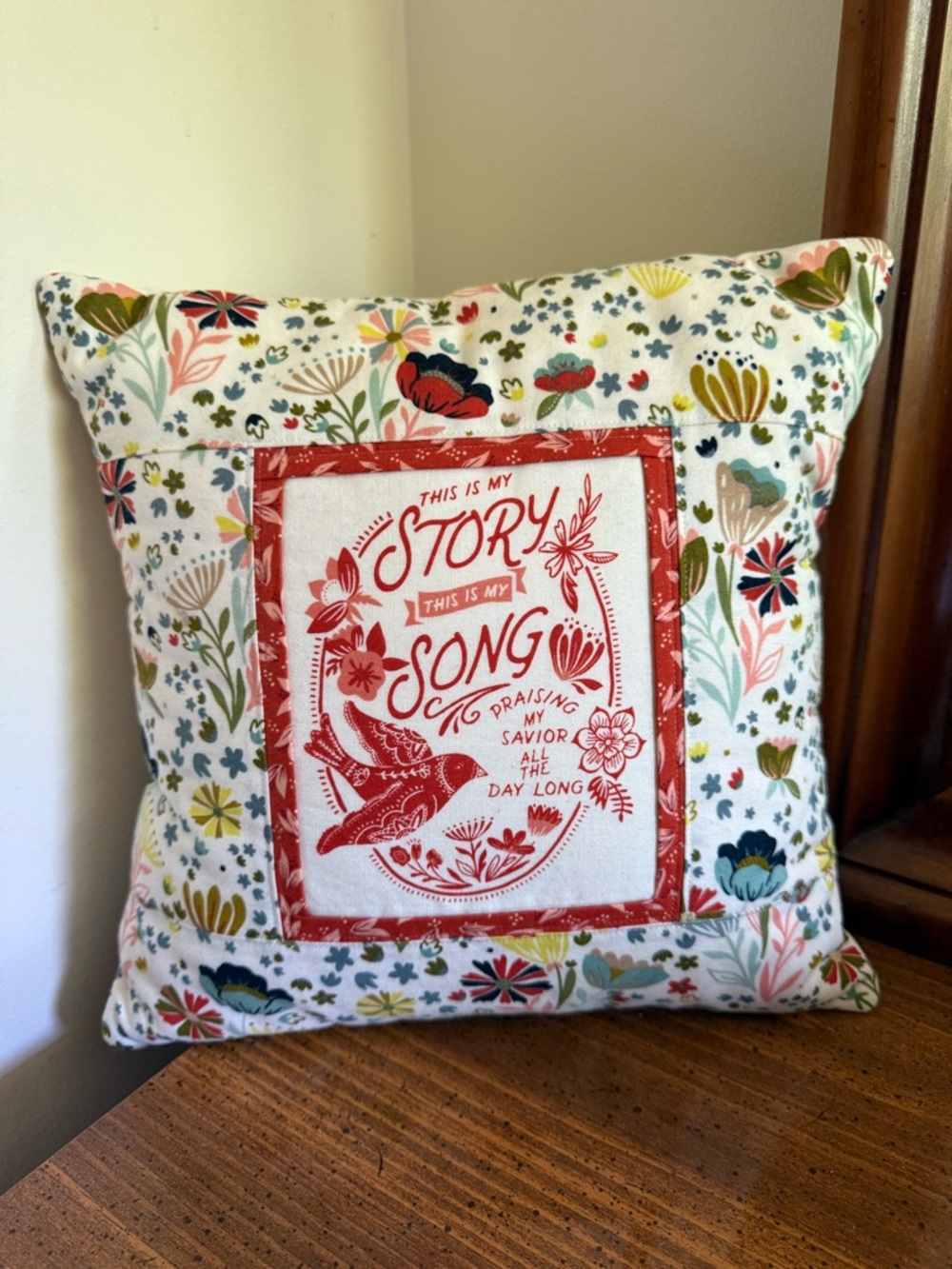Mini Throw Pillow Floral Patchwork Accent Pillow with Red Story Song Panel